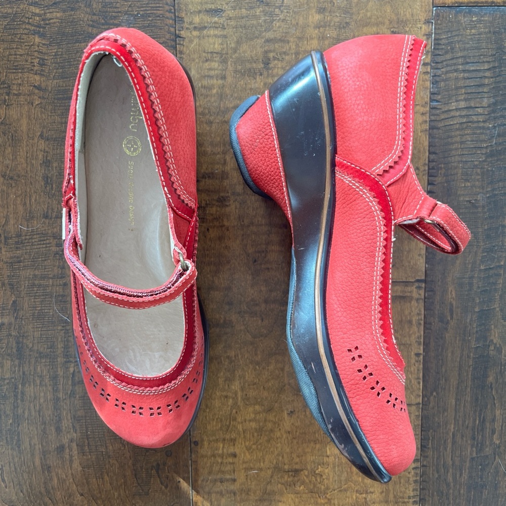 Jambu red leather Mary Jane wedge pumps size 9.5